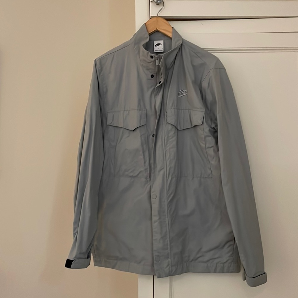 Nike lightweight jacket